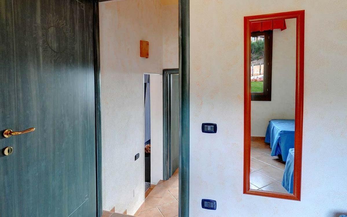 וילאפוצו Residence Il Borgo Di Porto Corallo מראה חיצוני תמונה