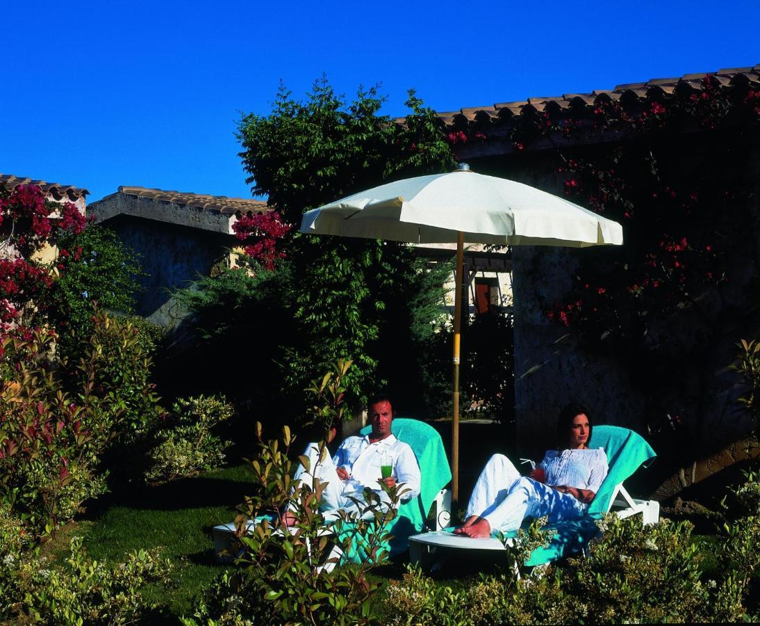 וילאפוצו Residence Il Borgo Di Porto Corallo מראה חיצוני תמונה