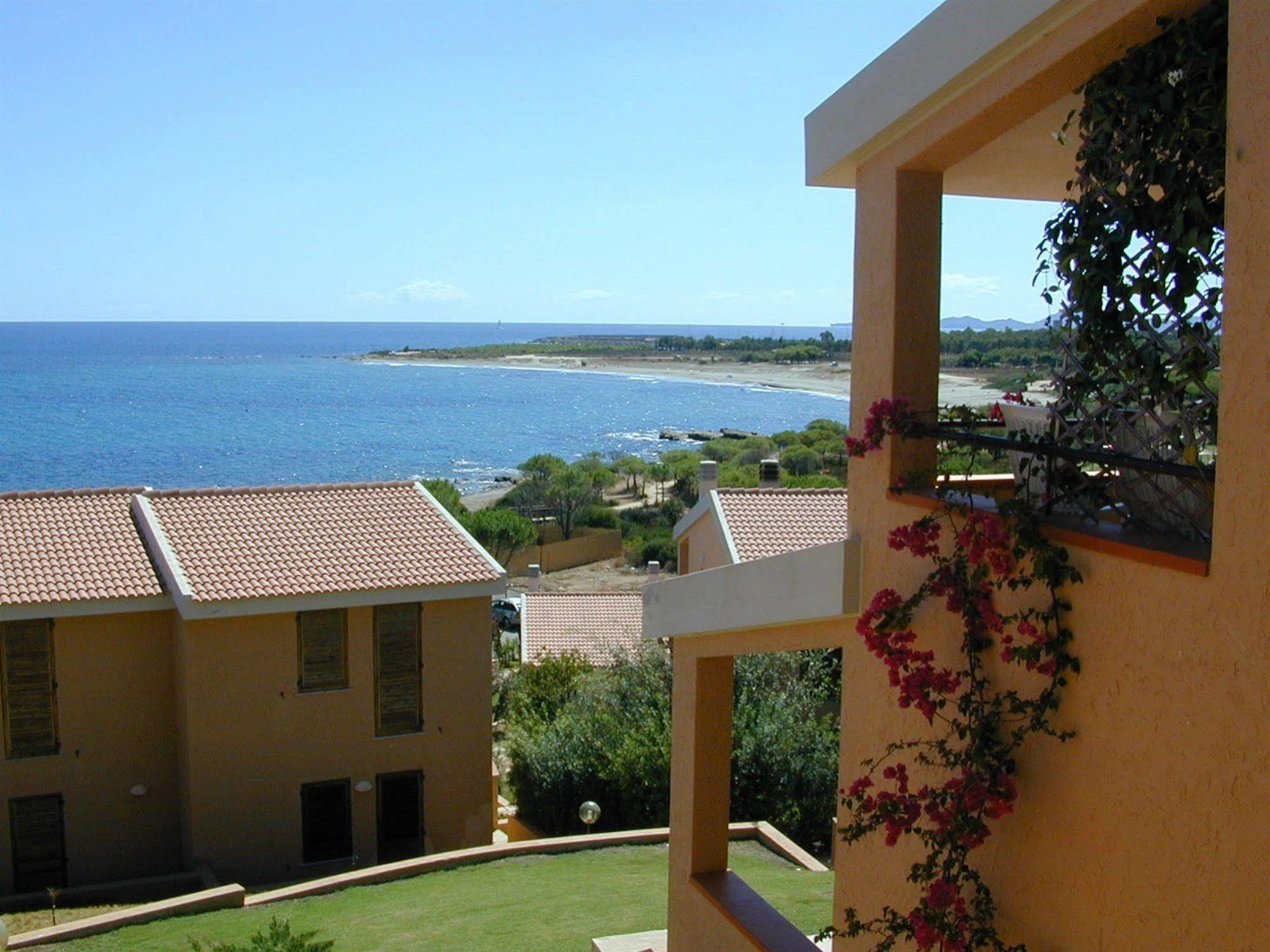 וילאפוצו Residence Il Borgo Di Porto Corallo מראה חיצוני תמונה