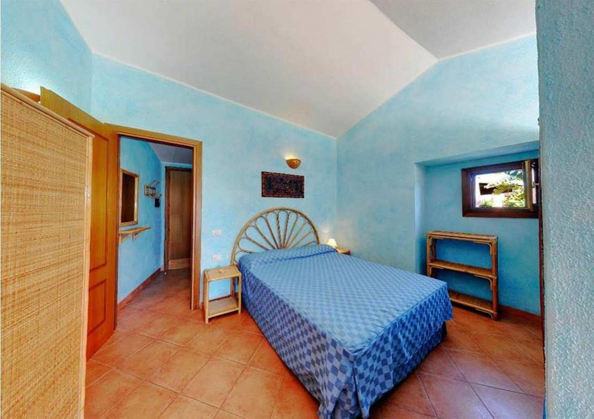 וילאפוצו Residence Il Borgo Di Porto Corallo מראה חיצוני תמונה